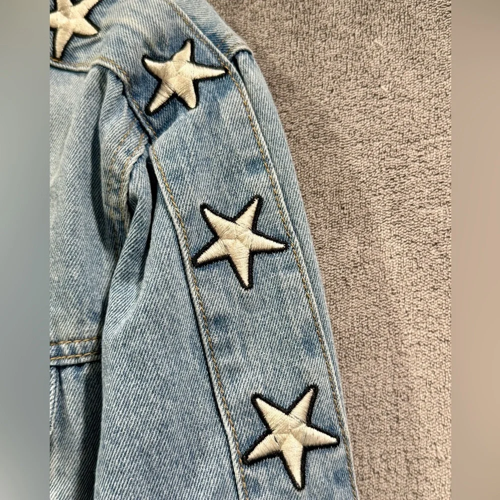 Kancan Stars Distressed Cropped Denim Jacket Women’s Size Large NWOT
